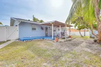 1 Mi to Anna Maria Island Pet-Friendly Retreat