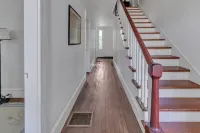 Rustic Farmhouse 4 Bedroom Home by RedAwning - Homestays