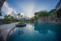 Dorje's Resort and Spa - Infinity Pools