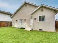 Stunning Clovis Home ~ 1 Mile to Old Town! Hotels in Clovis