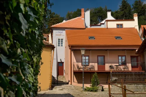 Hotel Joseph 1699 - parking