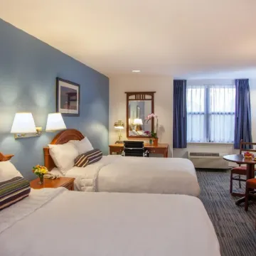 Federal City Inn & Suites Hotels near Royal St