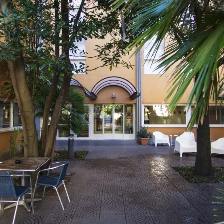 Mistral2 Hotel