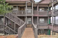 Luxe Mtn-View Condo in Branson w/ Hot Tub Access! - 3-Star