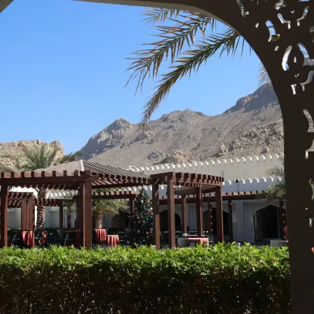 Falaj Daris Hotel