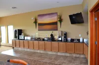 Cobblestone Inn & Suites - Newton - breakfast