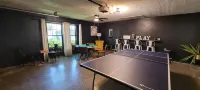 Texas Sunshine Oasis WACO/Silos/Baylor: Pool, Piano, PingPong, Pets on 1/2 acre Hotels in Hewitt