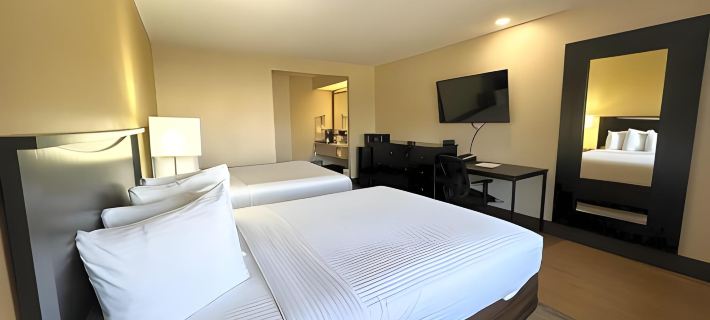 Stanford Inn & Suites Anaheim Hotels in Anaheim