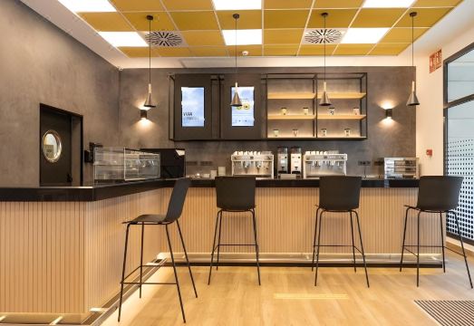 1. 빌라 알로하미엔..