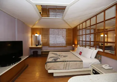 Midi Motel Tainan Branch Hoteles en 