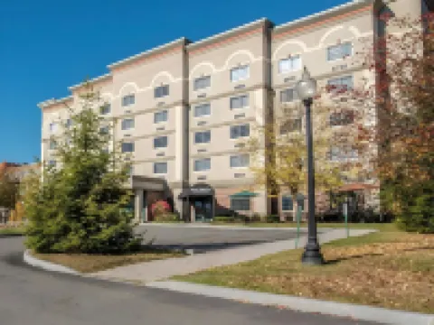 The Marx Hotel - Downtown - University Area Hotels in Oneonta