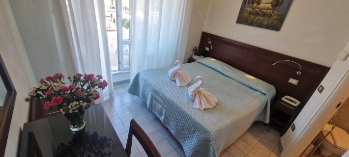 Hotel Dora Отели в г. Леванто