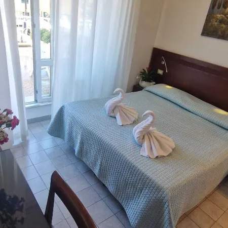 Hotel Dora