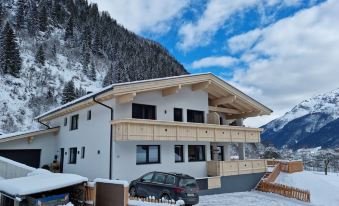 Apartment in Stubai Alps with SuperCard