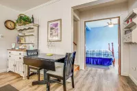 호화로운 하우스 w/ 파티오 - 그린 레이크로부터 2 블록!