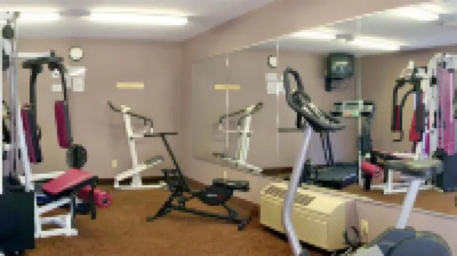 Super 8 by Wyndham Clinton