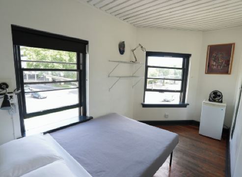 Ocean Island Inn | Backpackers | Suites