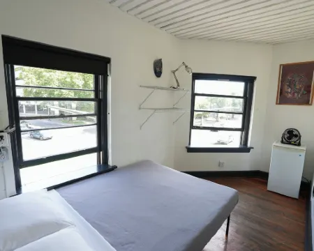 Ocean Island Inn | Backpackers | Suites Hotels in Victoria
