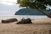 Koh Pu Sea View Beach Resort - Beach