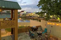Lakefront Gem w/ Docks on Central Ave - Country Houses