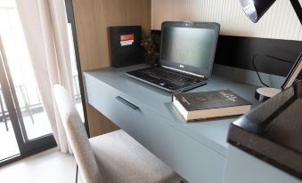 Estúdios com AC e Varanda na Bela Vista