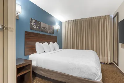 Red Roof PLUS+ Brooklyn - 3rd Ave Hotels near Hansons Restaurant