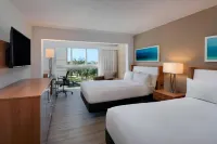 Courtyard Nassau Downtown/Junkanoo Beach Hotels near Queen's Staircase