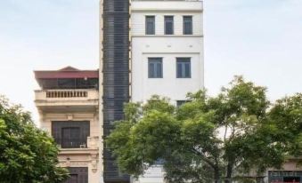 Toan Thang Hotel by Bay Luxury