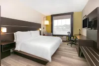 Holiday Inn Express & Suites Seaside-Convention Center