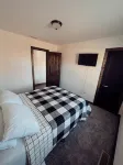 Stockton Lakes’ Rustic Retreat - Cozy & Close