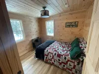 Charming 3-bedroom house with WiFi and AC in beautiful Caroga Lake