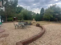 Tranquil Lincoln Retreat - 4 Bedroom House Hotels near Ermine Library