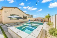 New Pool+Spa+Games+Large BBQ+Designer+Beautiful