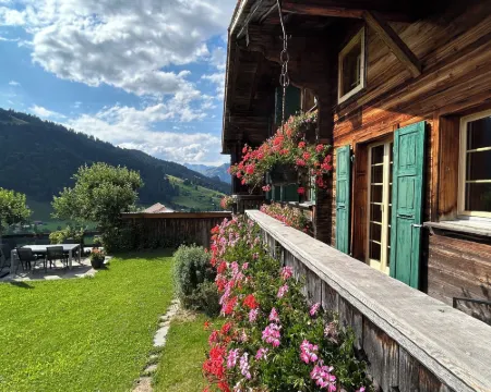 Alpenchalet Weidhaus Gstaad Hotels in Gstaad