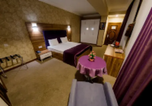 ロイヤル サファイア ホテル