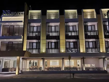 NS Hotel by Dominic Отели рядом с достопримечательностью «Dojang Penyu Timur»