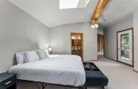Cozy 3-bedroom cabin on beautiful Sand Lake in lovely Cumberland, WI.