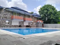 Nature Retreat Resort - Pools