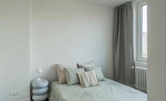 Huswell - New Penthouse with City & Harbour Views