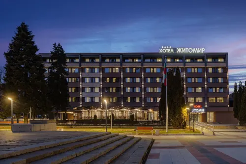 Jitomir Hotel - breakfast