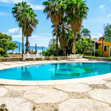 ANANA Rancho San Rafael | Master BD & Lake views