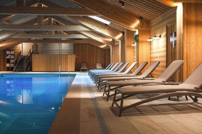 スパ・大浴場 ボールガールの写真