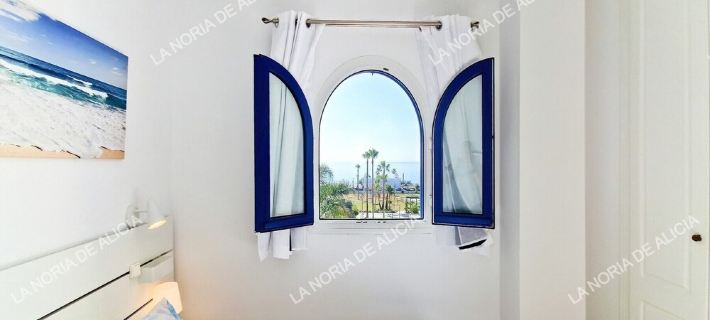 Alice's Ferris wheel. Your home on the Costa del Sol. First line with sea view Hotels in Manilva