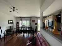 Appartement Dans Résidence de Copropriétaire Très Calme Hotels in Le Bourget