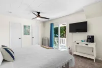 Pet Friendly w/fenced yard; 2BR 2BA Home includes HUGE porch, BBQ & game room!
