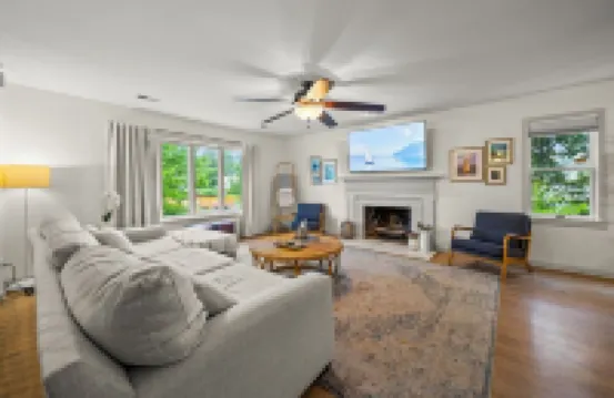 Sing Second Stays—Spacious Annapolis Home Near USNA & Navy Stadium