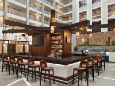 Embassy Suites by Hilton Cincinnati RiverCenter Hotels in Covington