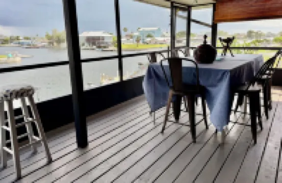 Gulfview Luxury Villa - Waterfront, Spacious, 5 Bed, Heated Pool, Direct to Gulf