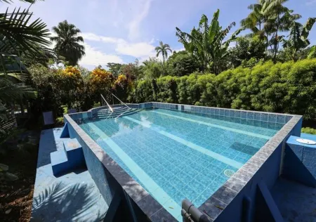 Peaceful place with 5 rooms Swimming pool  equipped kitchen  secured gated Отели рядом с достопримечательностью «Rotonda Florencia de San Carlos. PUNTO DE REFERENCIA.»