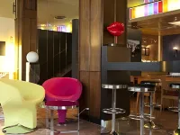 Crisol Quindós Hotels near Estación RENFE de León